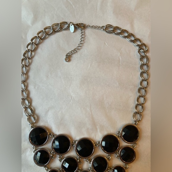 Beautiful‎ Lia Sophia Statement Necklace - Picture 3 of 9